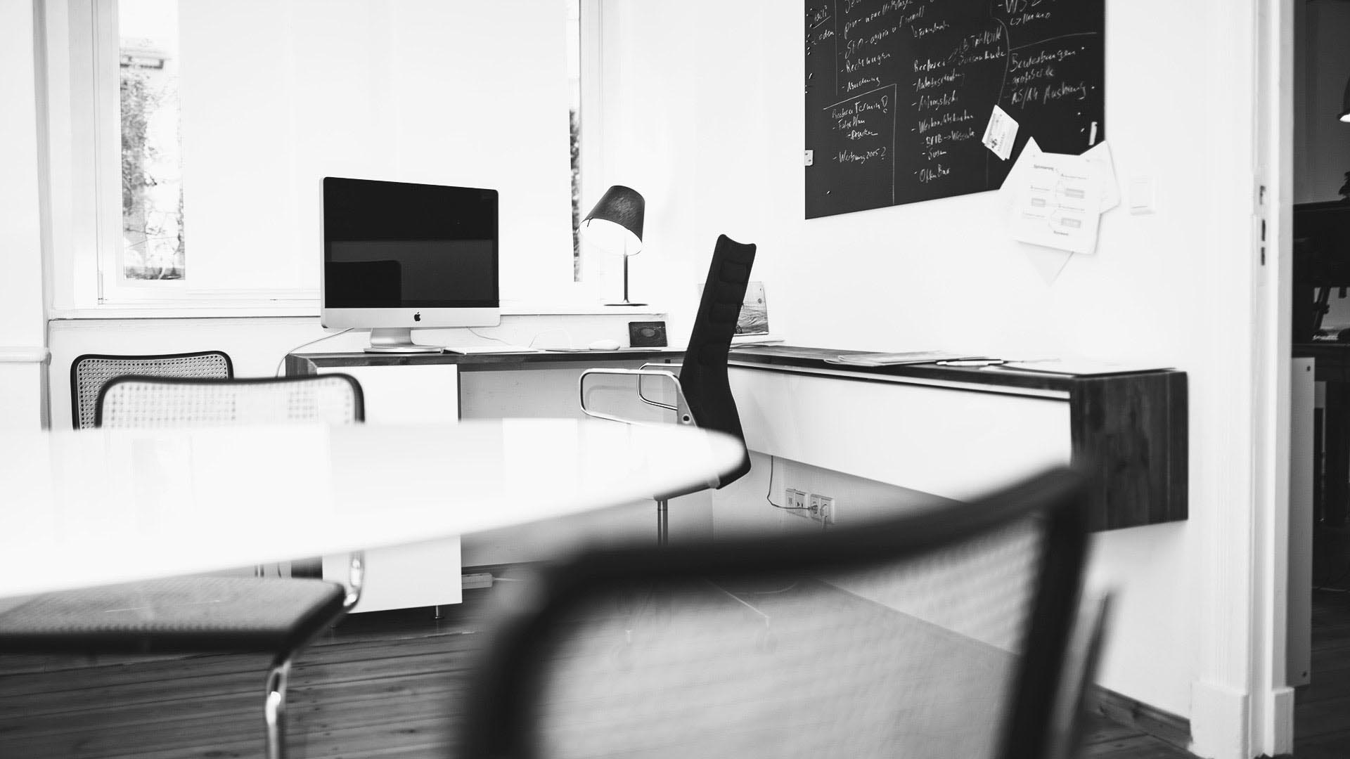 Impressum april agentur